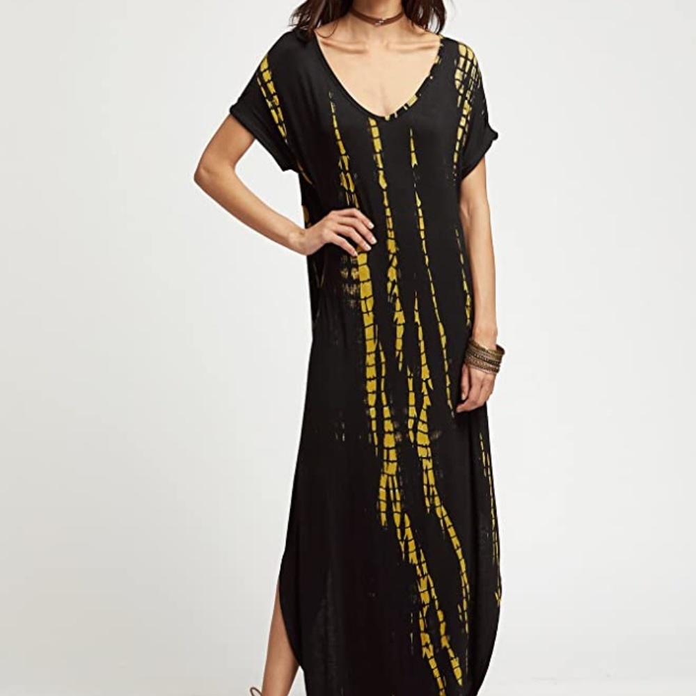 Maxi black-yellow dress.